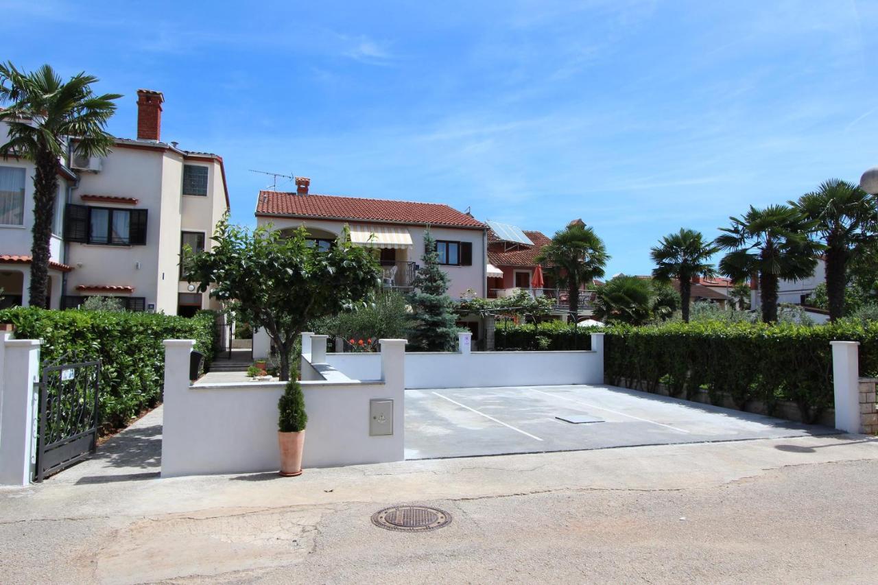 Apartments Denise Rovinj Bagian luar foto