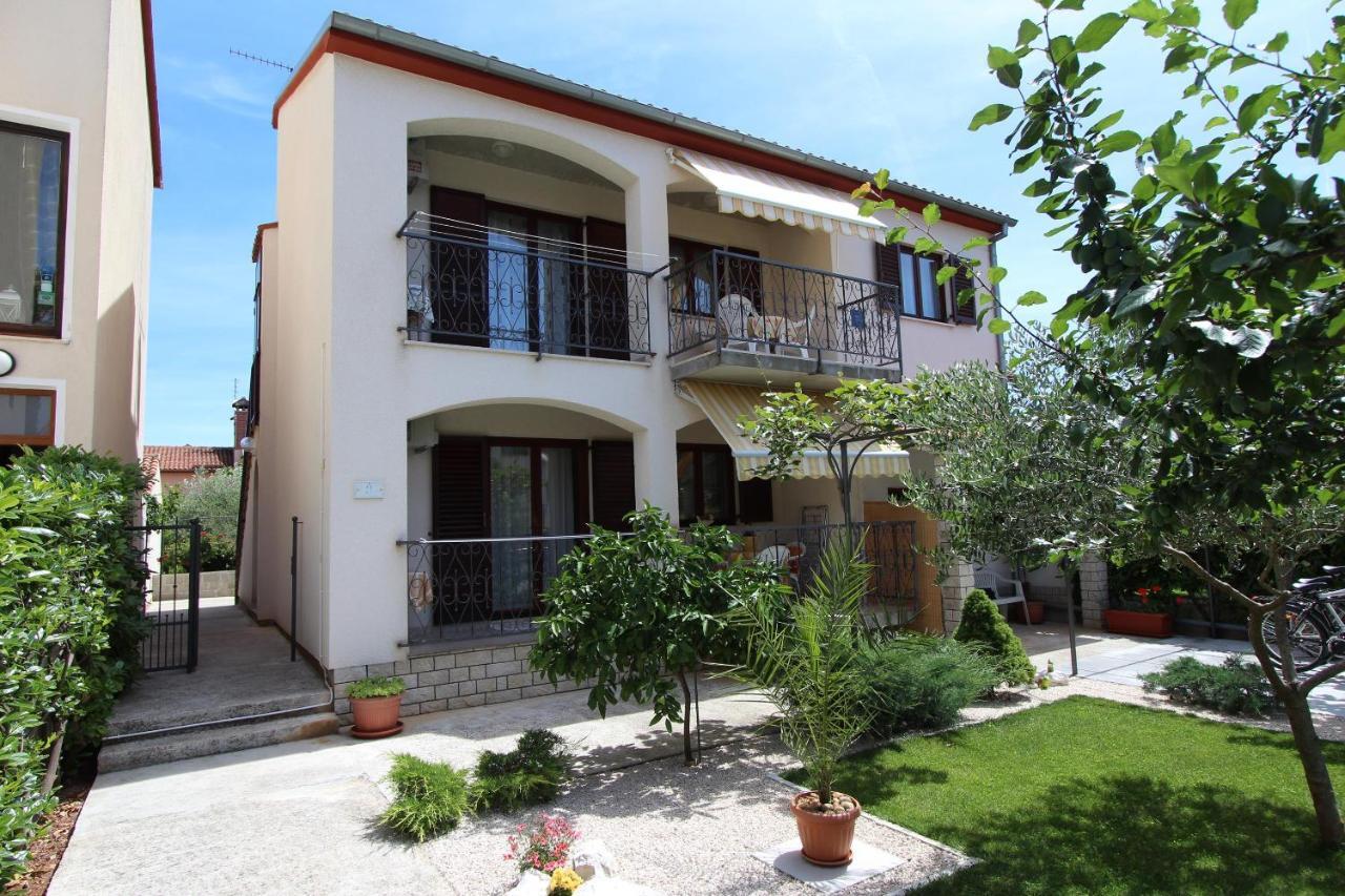 Apartments Denise Rovinj Bagian luar foto