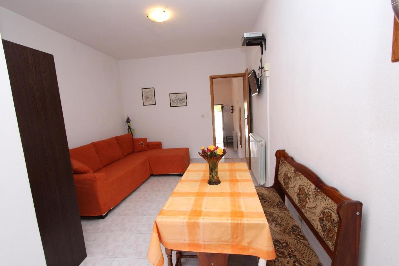 Apartments Denise Rovinj Bagian luar foto